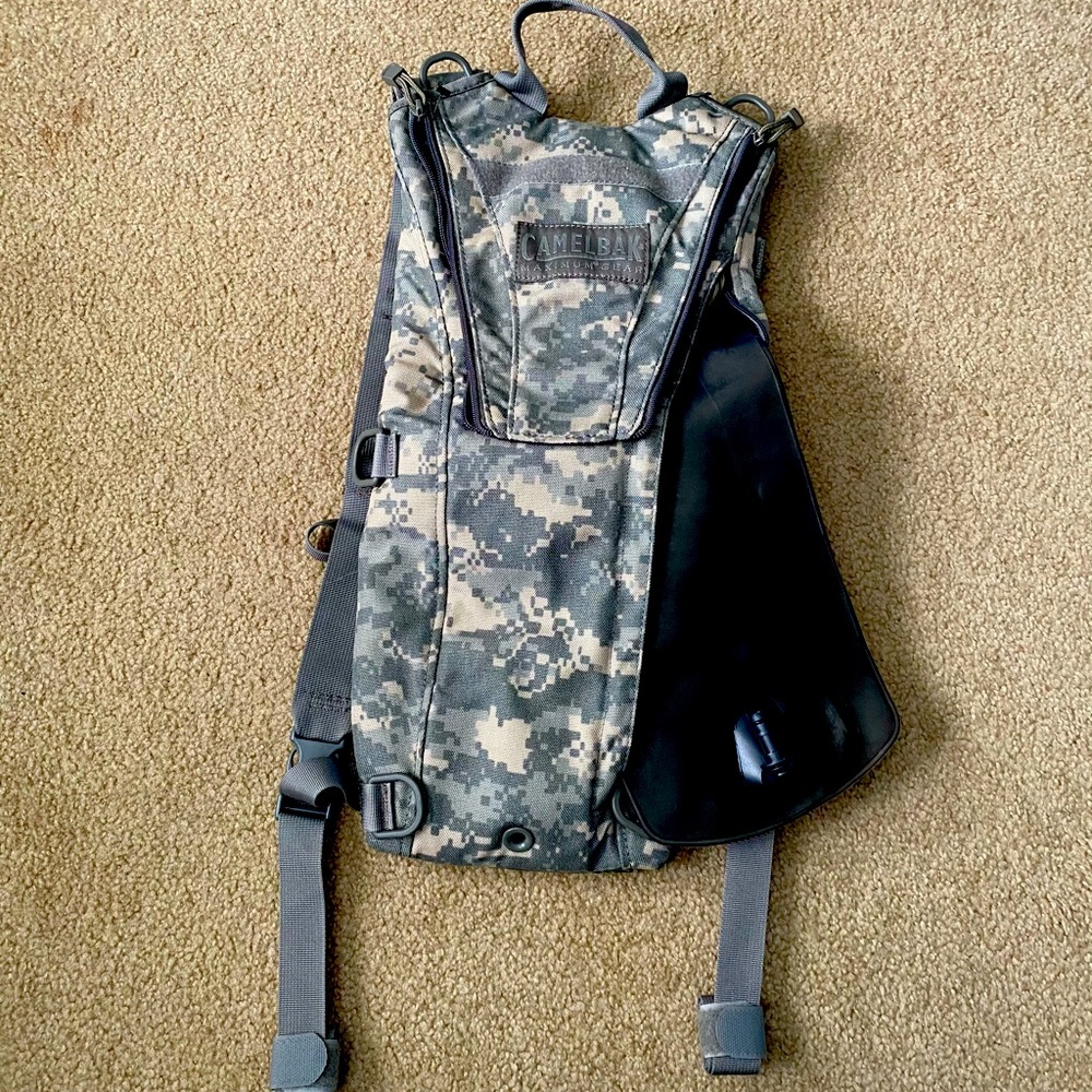 Camelbak Maximum Gear Thermobak, 3l Hydration Carrier Backpack Camo Brand New